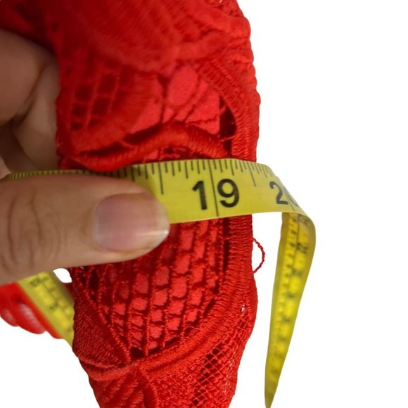 Lovers and Friends Red Crochet Floral Lace Sleeveless Above Knee Dress Small - Picture 9 of 9